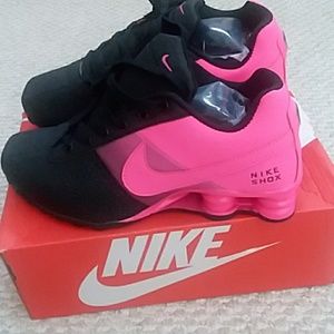 Women's Nike Shox 8.5 NIB
